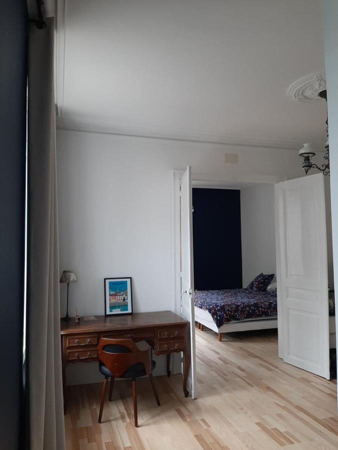 La chambre de maître du boulevard Thiers, entrée et terrasse privatives Remiremont Exterior foto